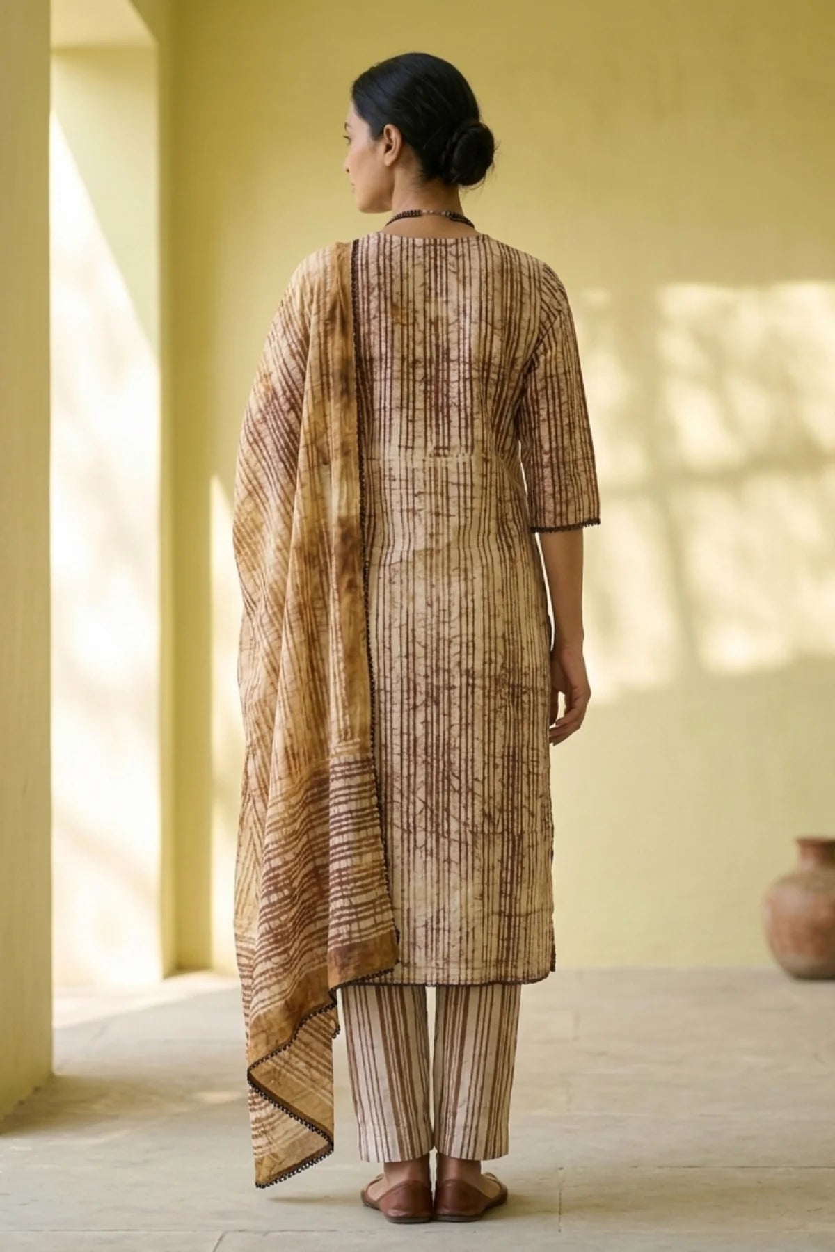 Earth & Plum Batik Kurta Set – side view | handcrafted batik ethnic wear for women | Shades of You