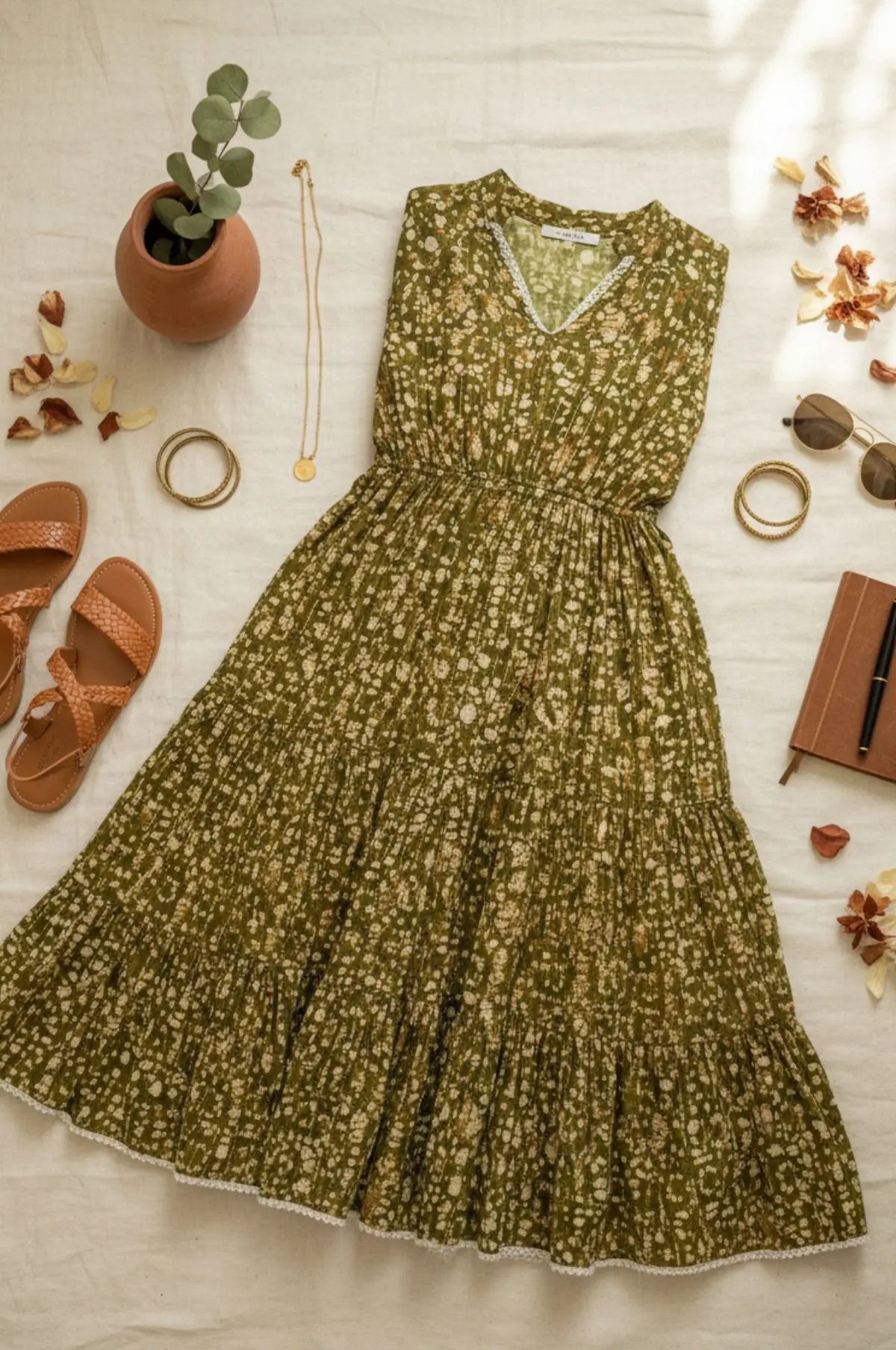 Mehendi Glow Lurex Midi Dress