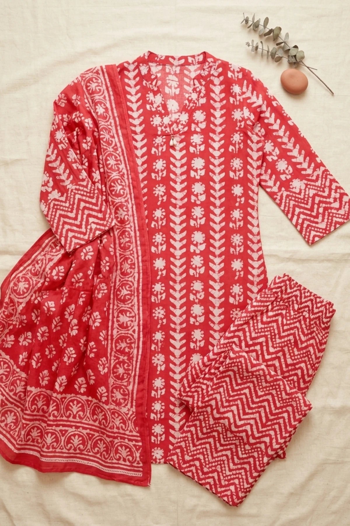 Batik Saavri Suit Set
