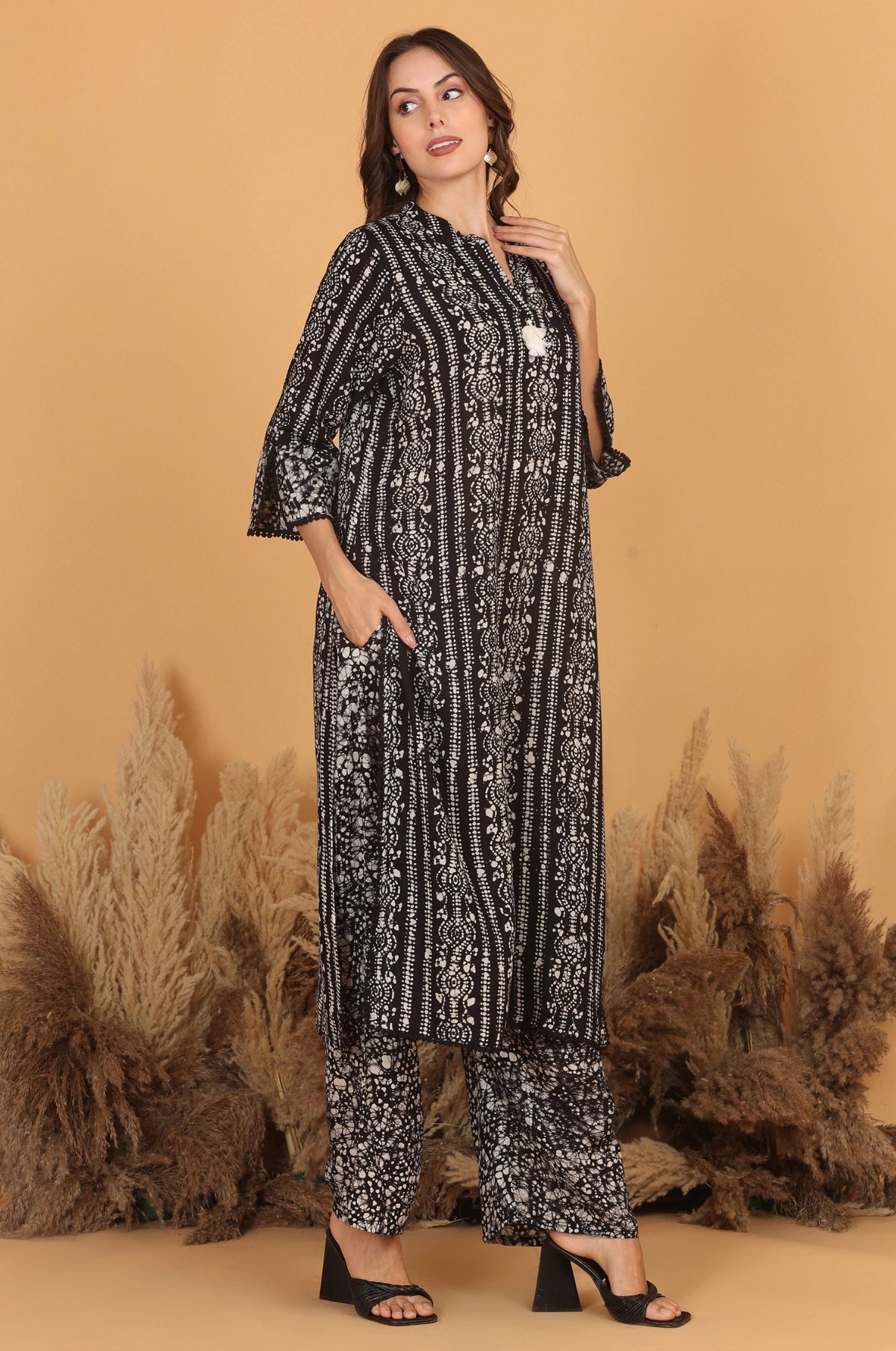 Batik Crazy In Love Suit Set - Black