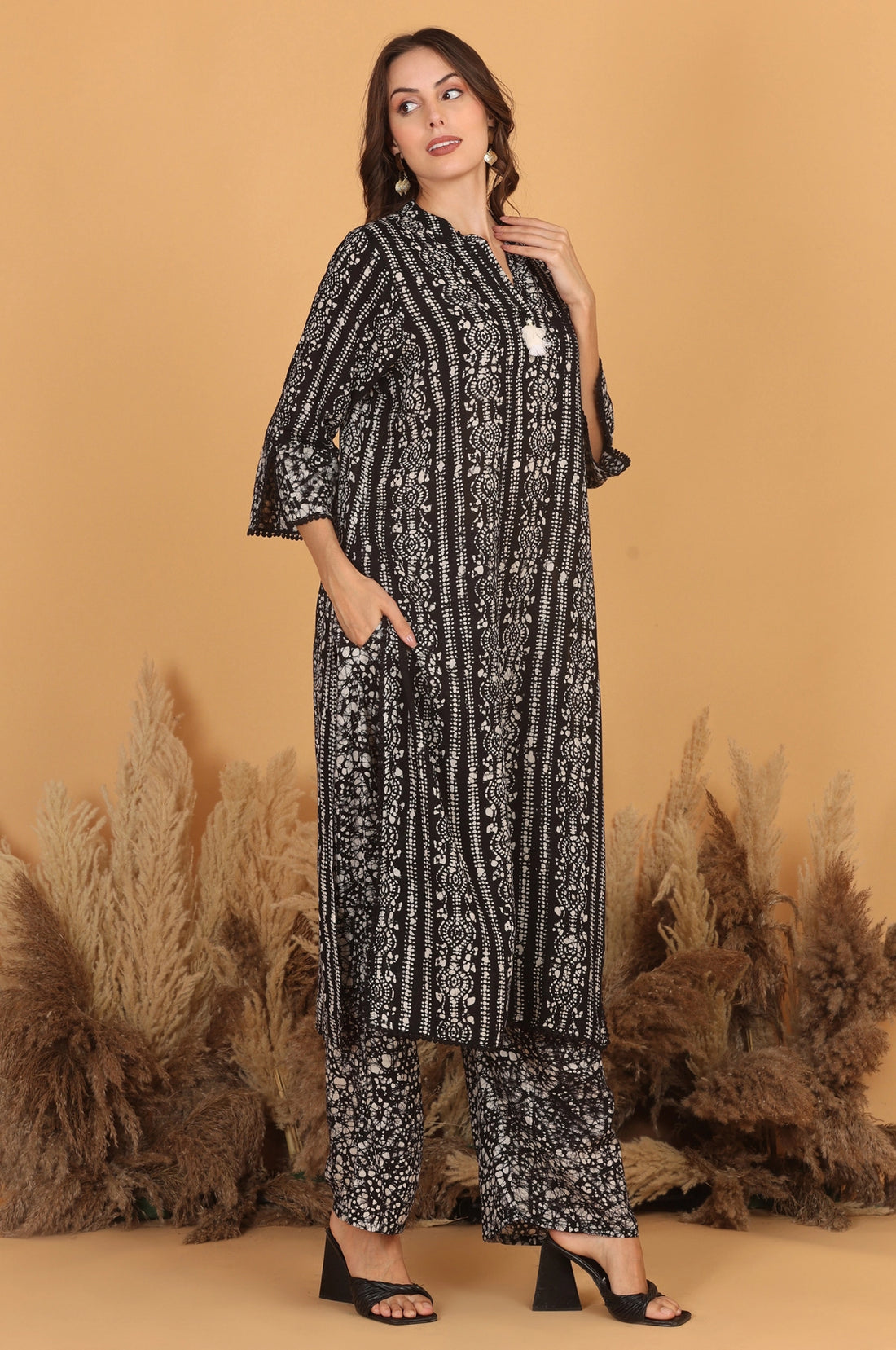 Batik Crazy In Love Suit Set - Black