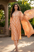 Batik Suit Set in A Desert