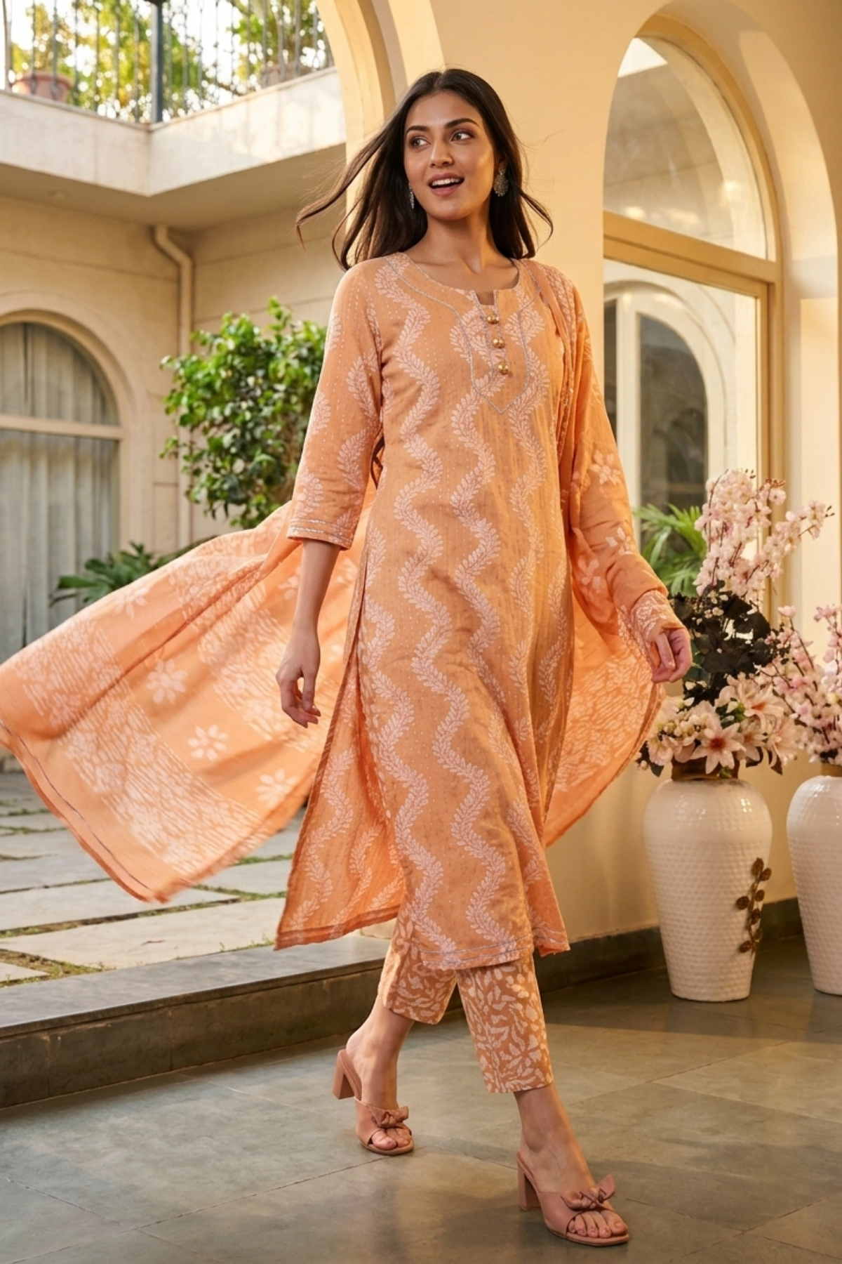 Batik Suit Set in A Desert