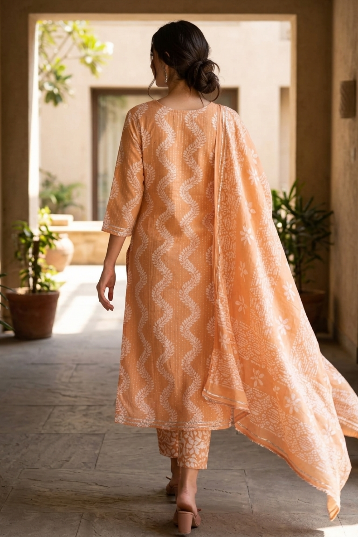 Batik Suit Set in A Desert