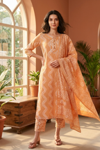 Batik Suit Set in A Desert