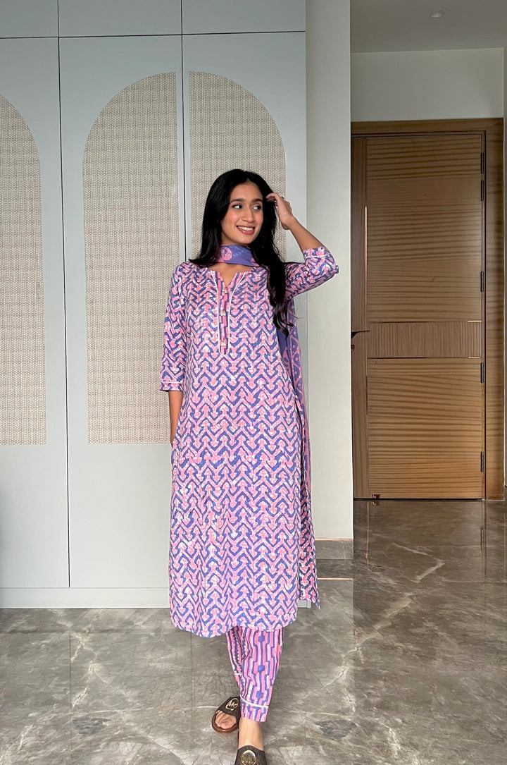 Skyrose Batik Suit Set