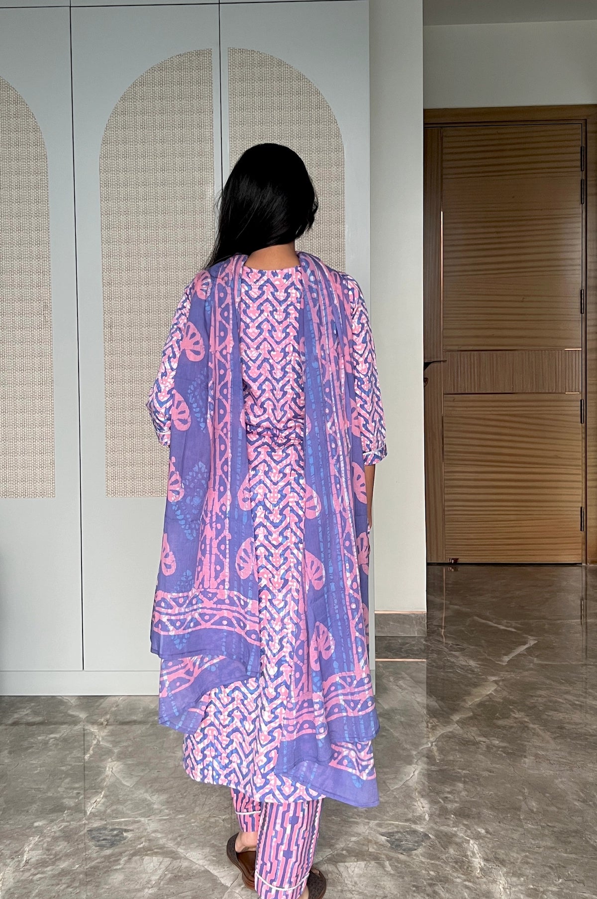 Skyrose Batik Suit Set – model closeup | handcrafted batik ethnic wear for women | Shades of You