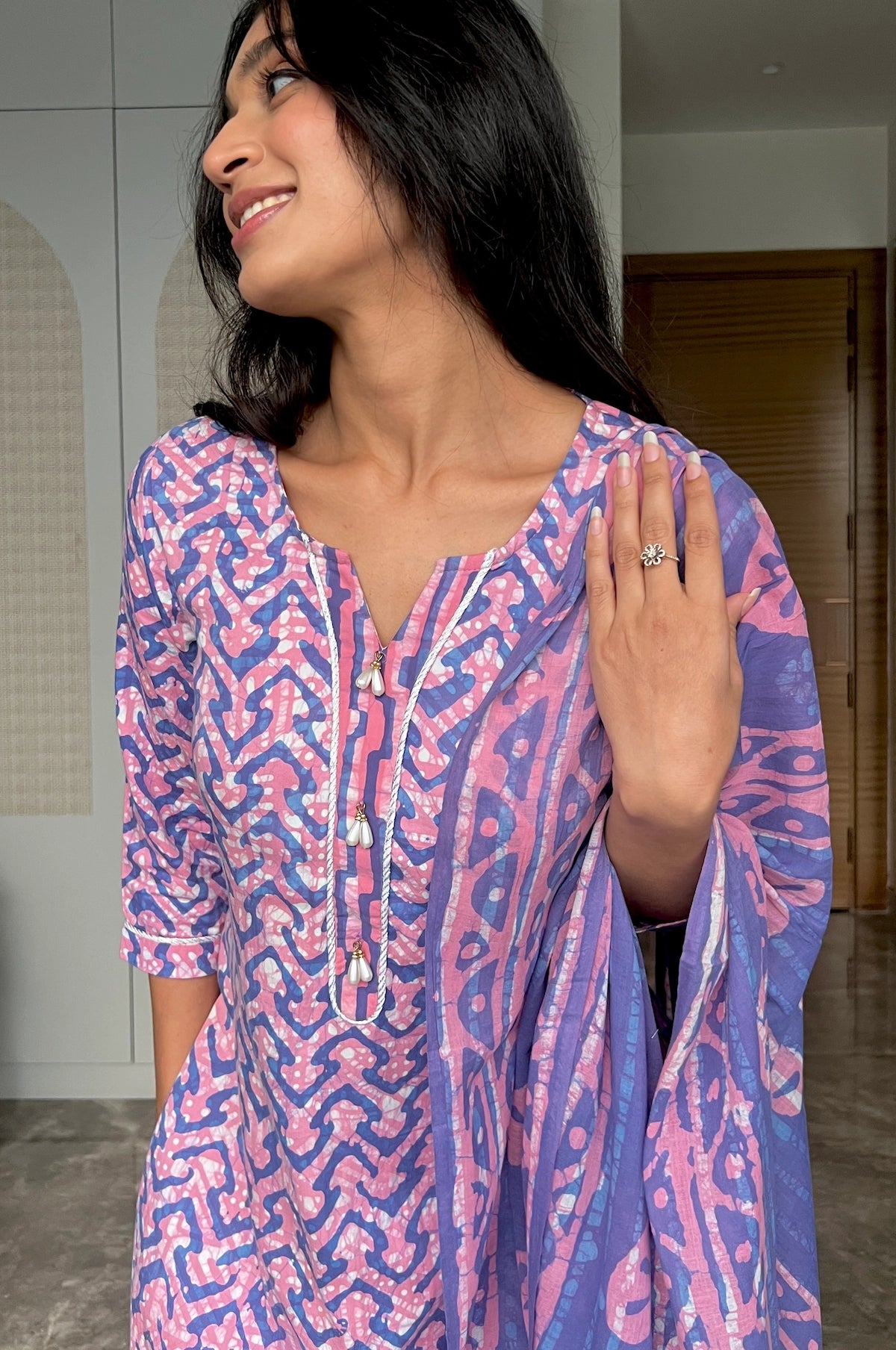 Skyrose Batik Suit Set