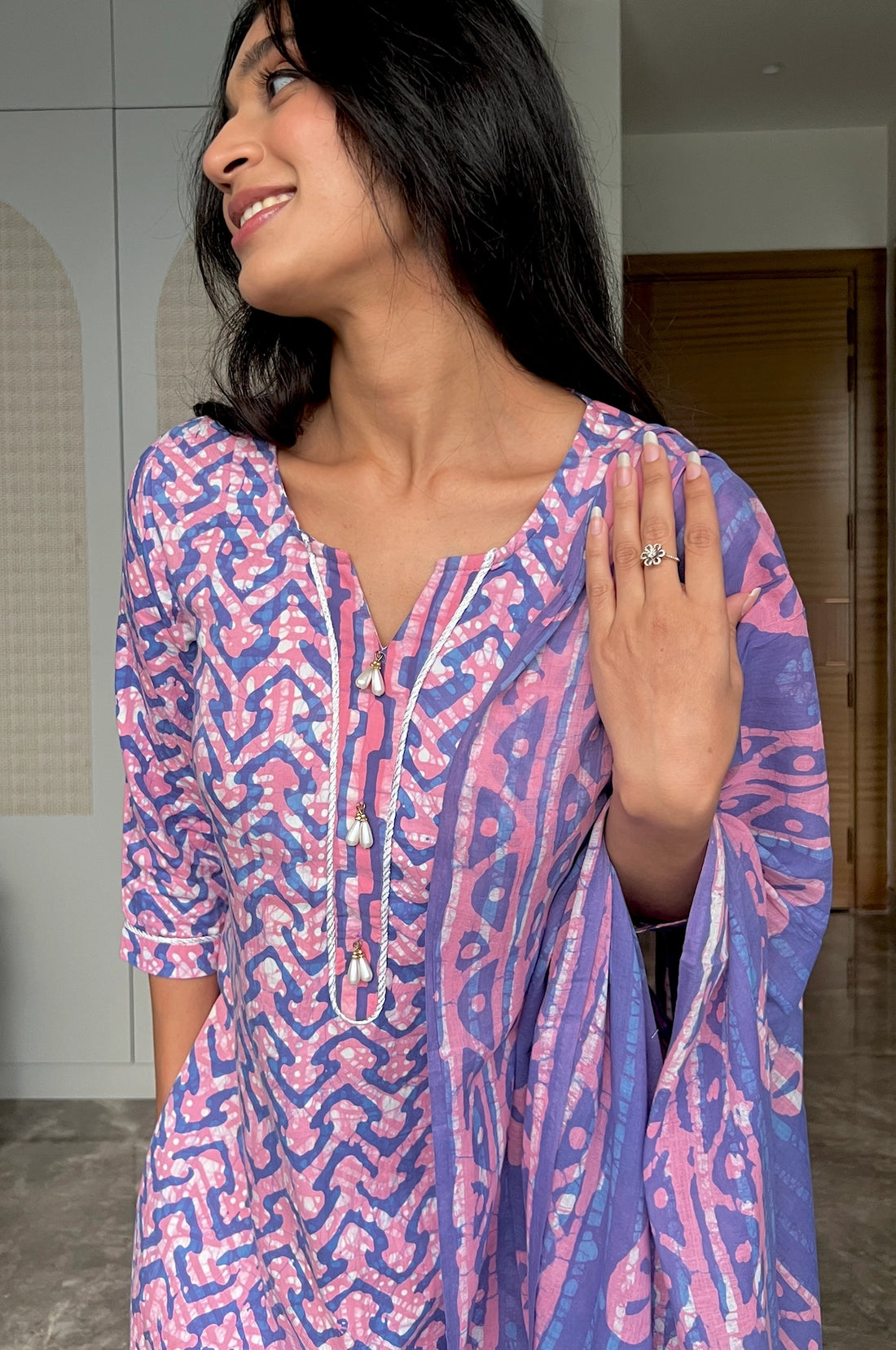 Skyrose Batik Suit Set