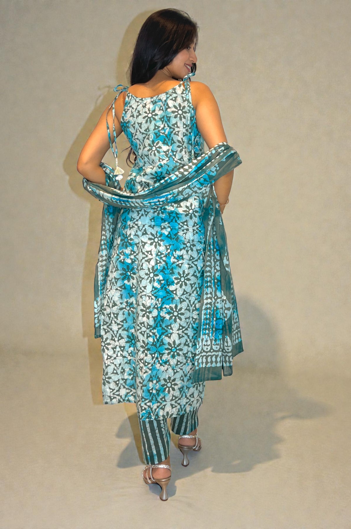 Batik Grey Aasman Suit Set