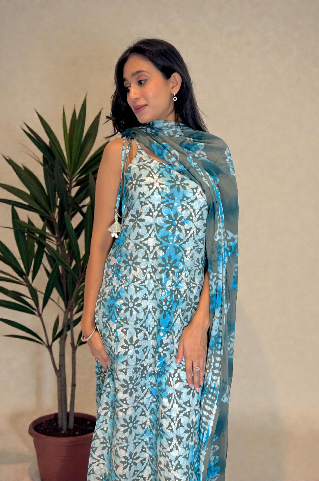 Batik Grey Aasman Suit Set