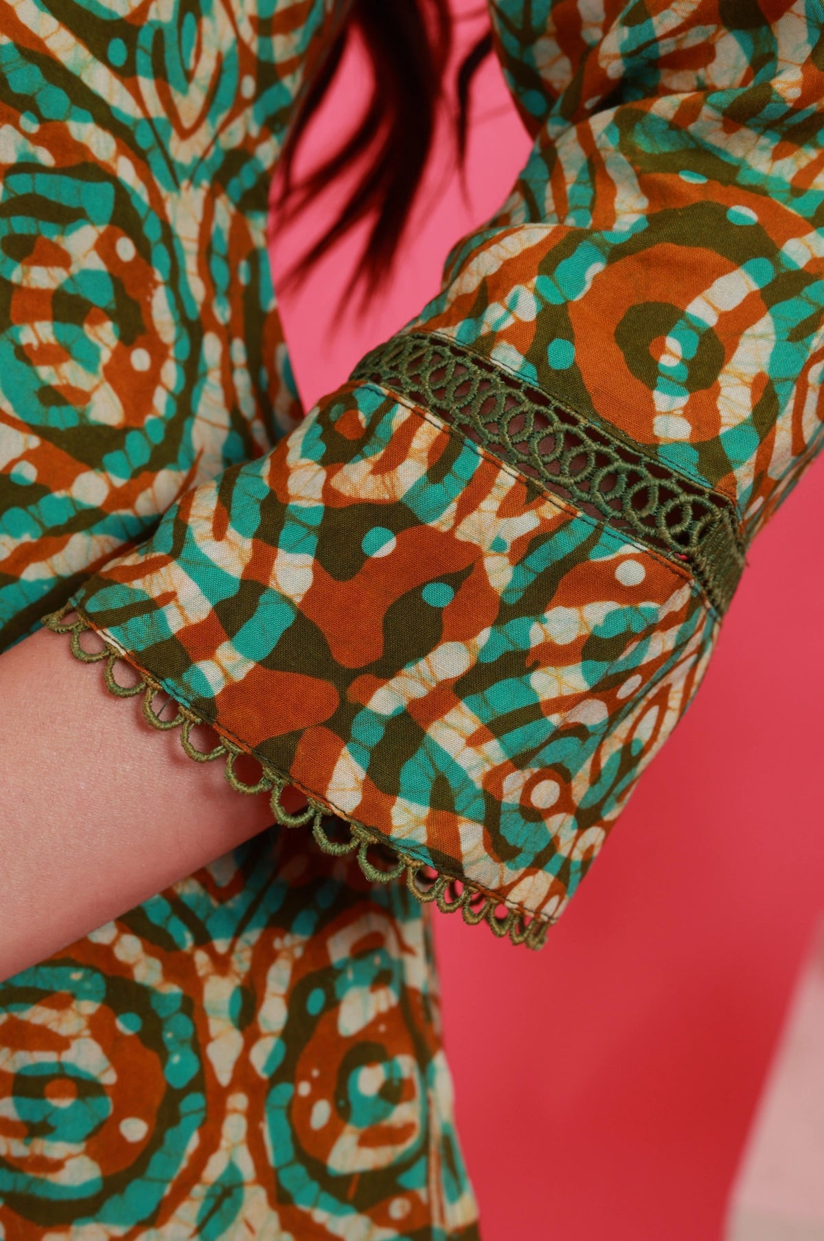 Noorban Batik Suit Set