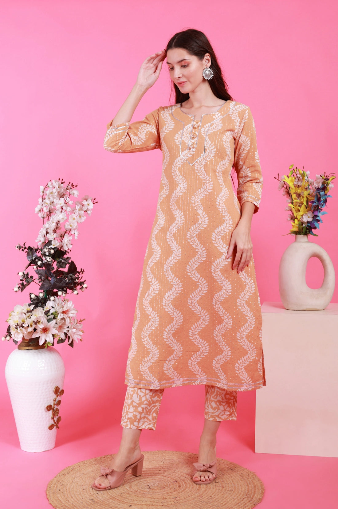 Batik Suit Set in A Dessert