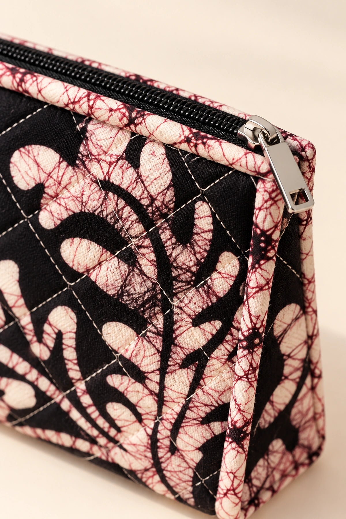 Quilted Batik Utility Pouch in Black Blush Leaf print – close-up of zip and quilted batik | Shades of You