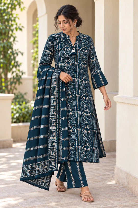 Rama green batik kurta set with palazzo, dupatta over one arm, full length, detail