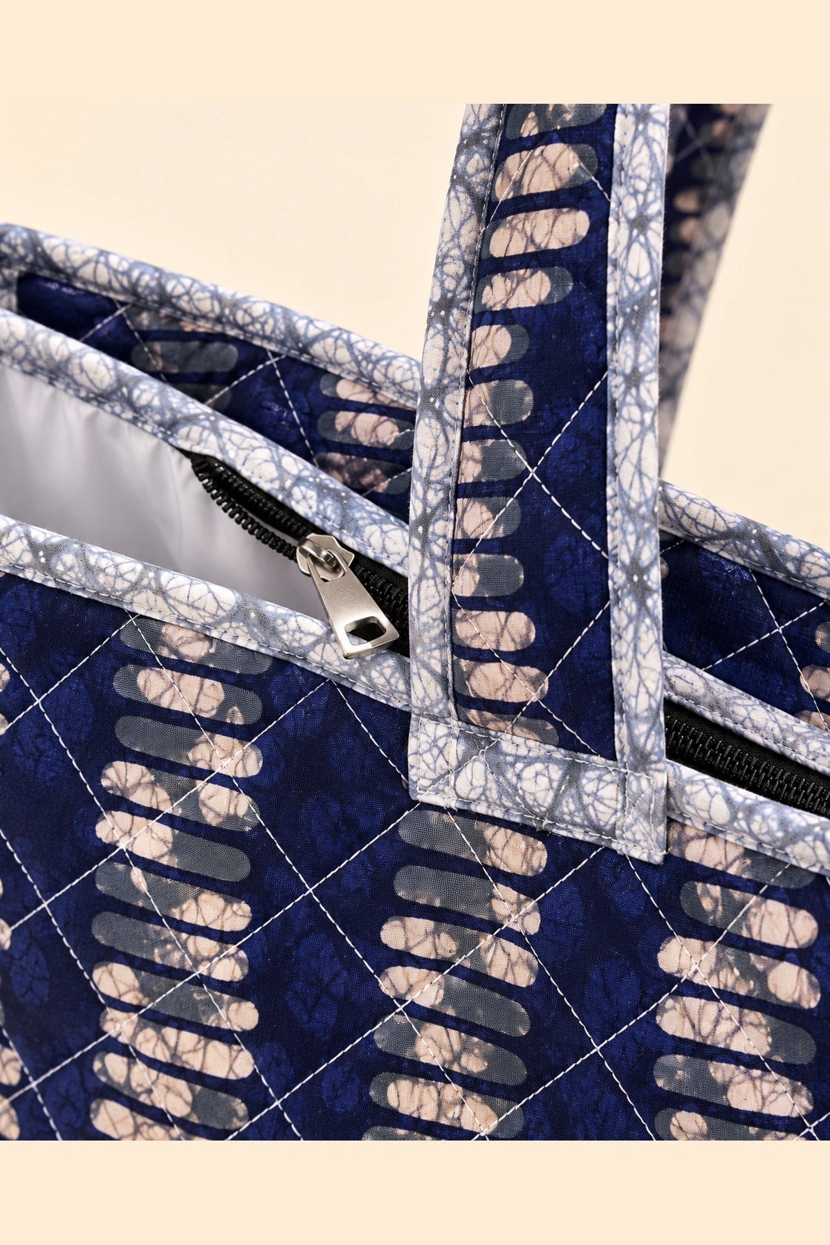 Quilted Batik Tote Bag in Indigo Ikat Stripe print – close-up of zip and quilted batik | Shades of You