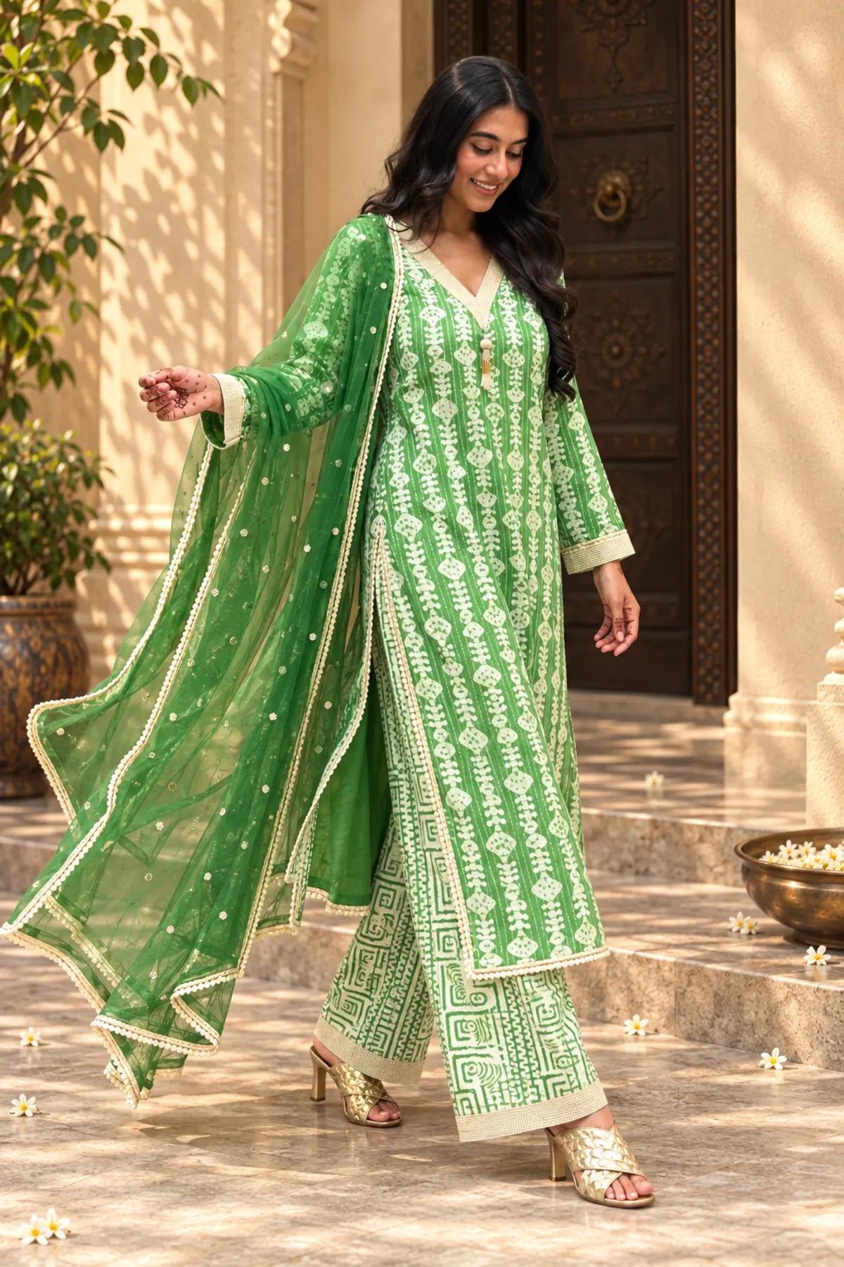 Mehrya Green Batik Set - fabric detail